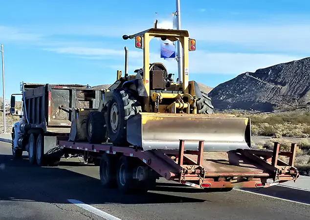 Why Choose Texas Hauling LLC Over Other Heavy Equipment Shipping Companies?